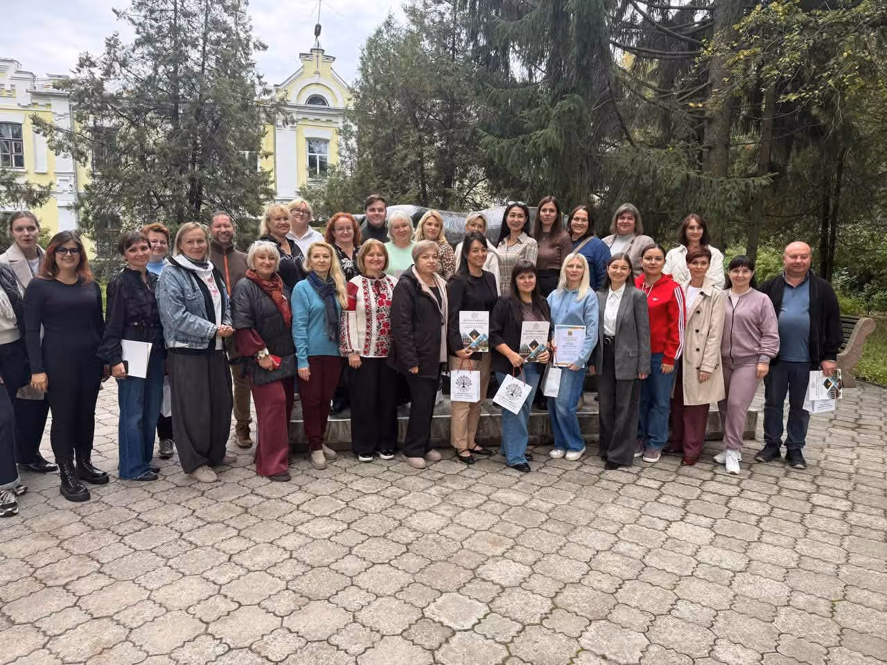 Нові маршрути, туристичні локації та професійне спілкування: музейники відвідали Дібрівку