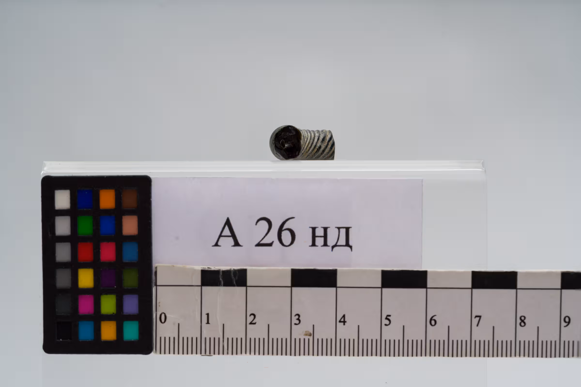 Фрагмент скляного браслету — мініатюра 3