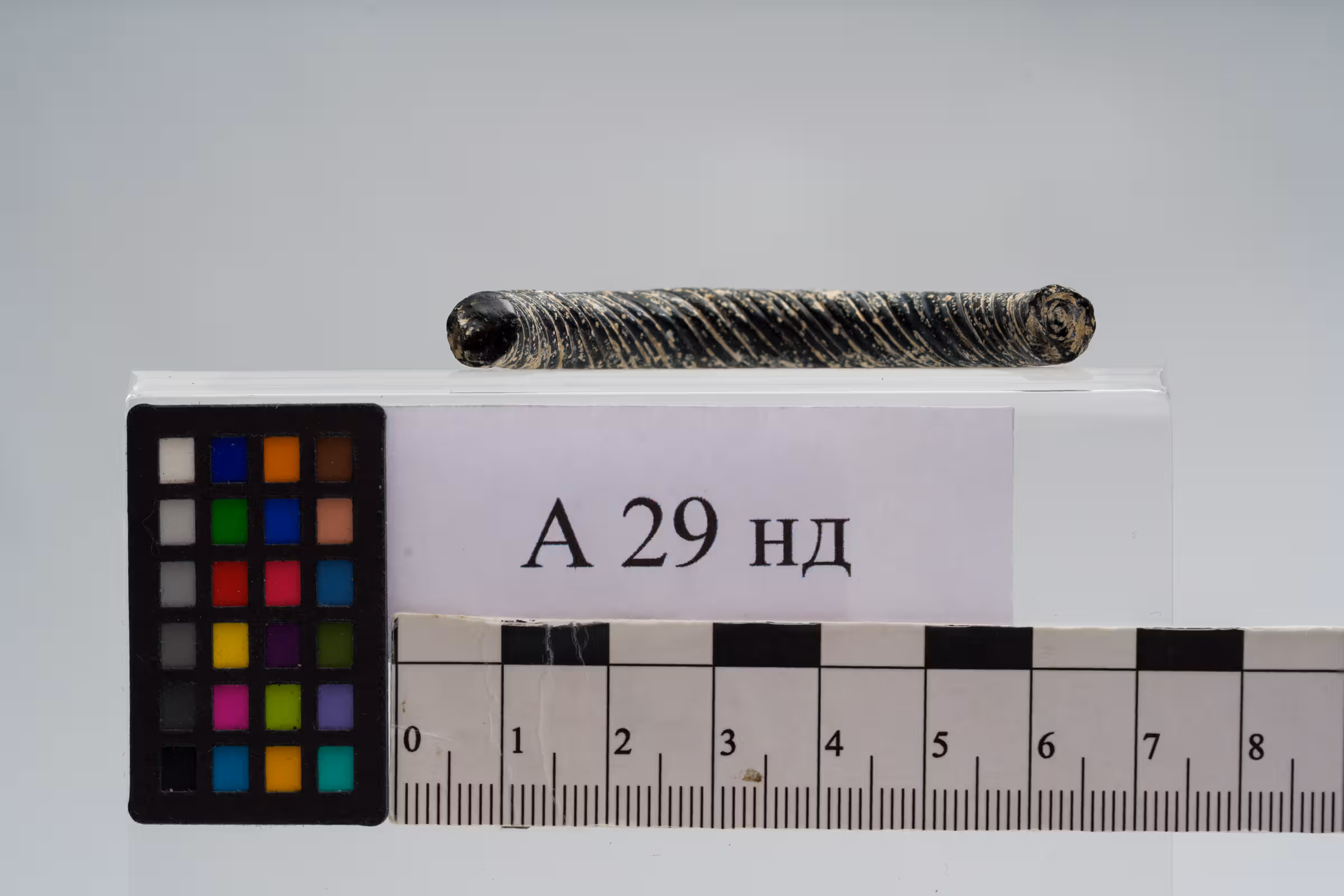 Фрагмент скляного браслету — мініатюра 3
